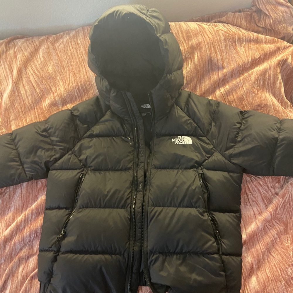 Cropped puffer North Face jacket